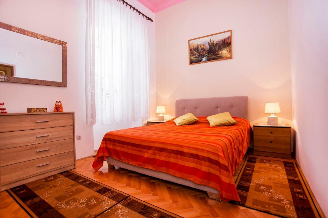 PUY Emanuel Apartman מראה חיצוני תמונה