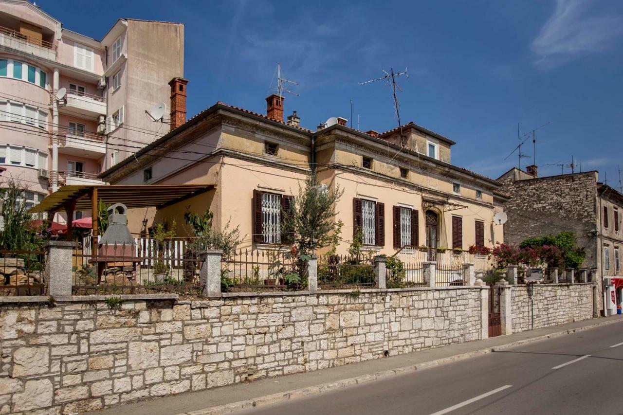 PUY Emanuel Apartman מראה חיצוני תמונה