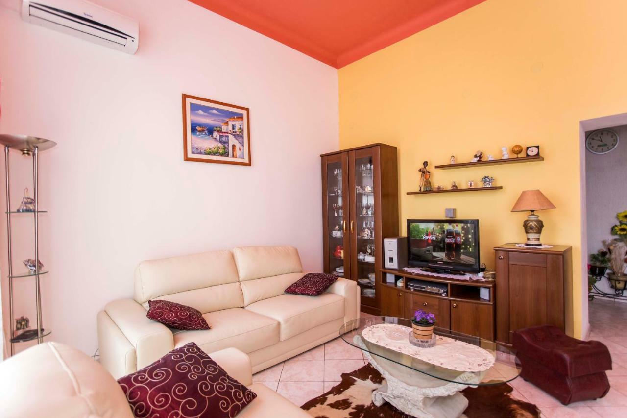 PUY Emanuel Apartman מראה חיצוני תמונה