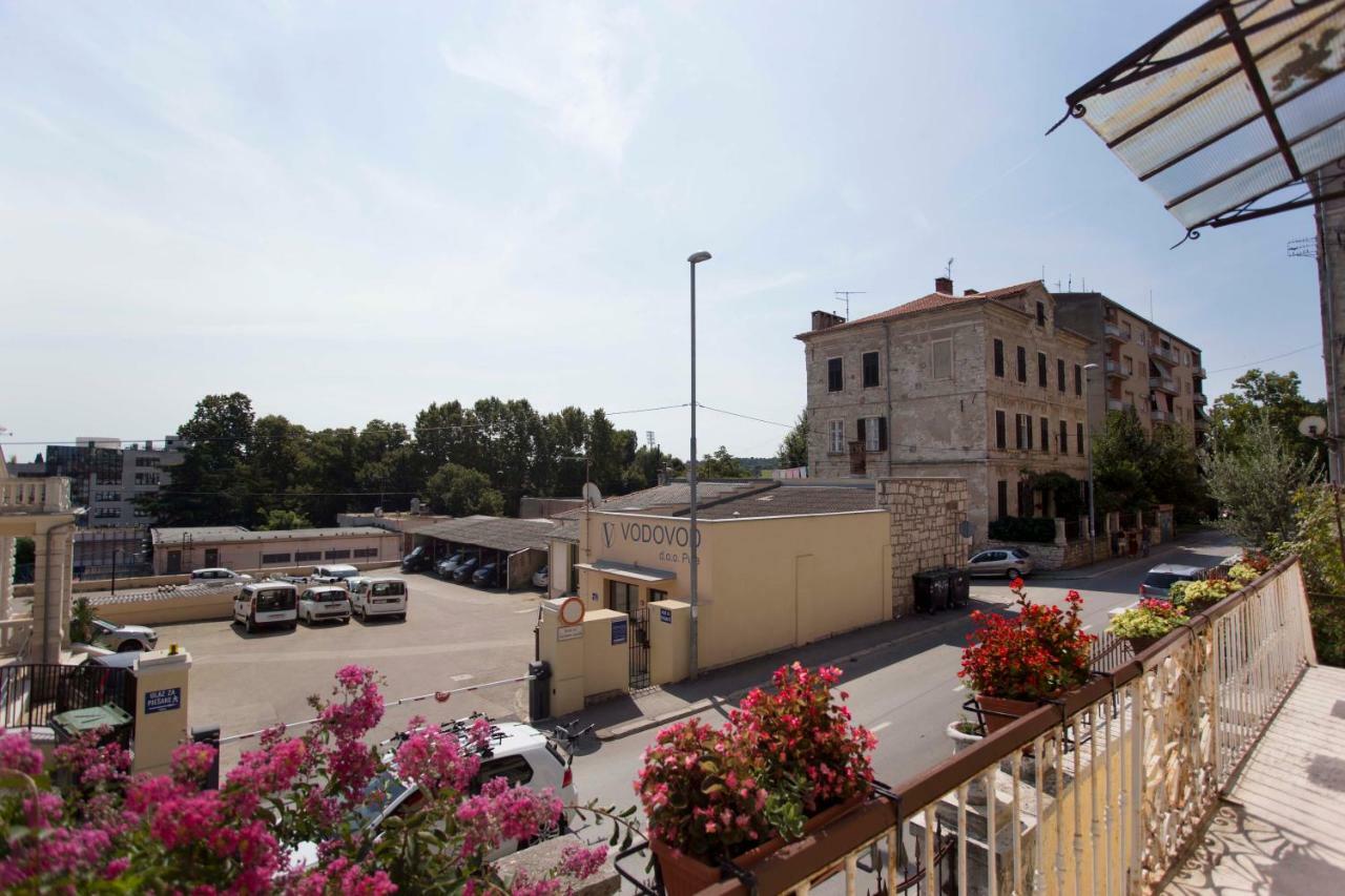 PUY Emanuel Apartman מראה חיצוני תמונה