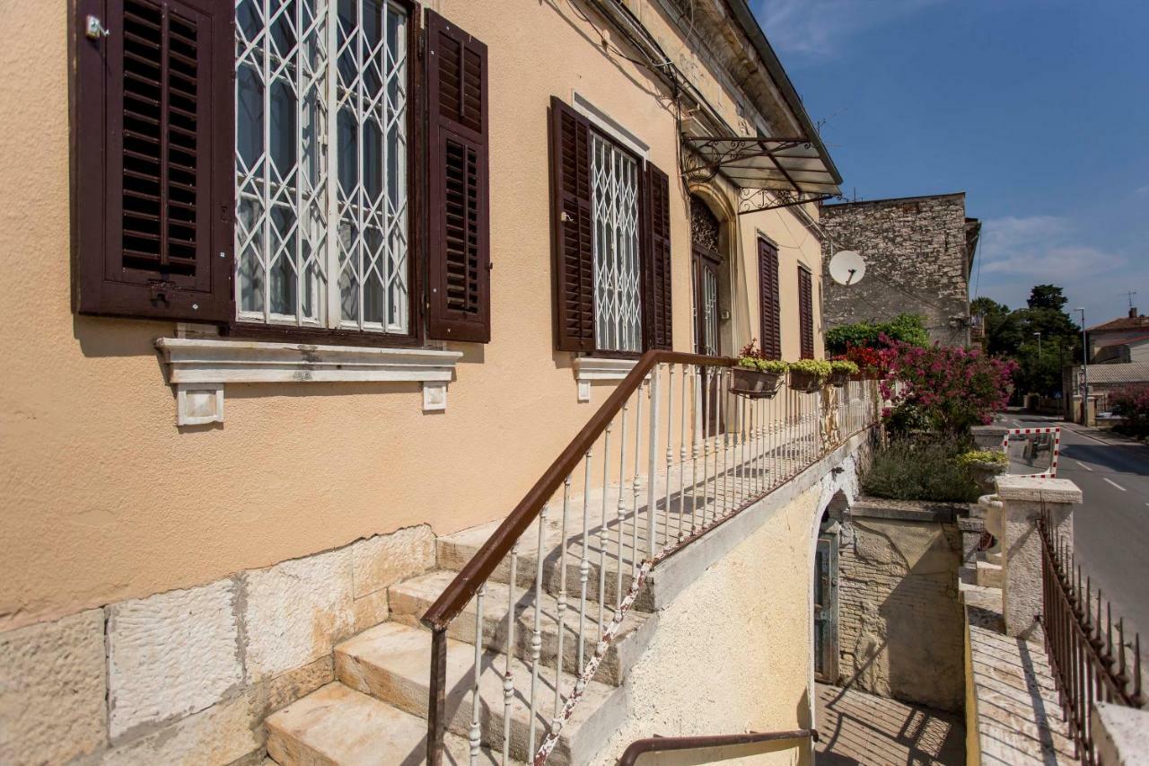 PUY Emanuel Apartman מראה חיצוני תמונה