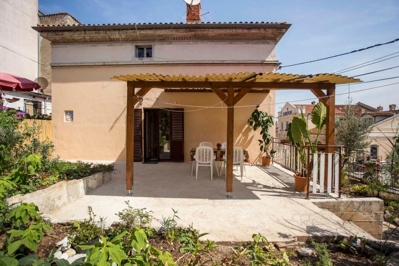 PUY Emanuel Apartman מראה חיצוני תמונה