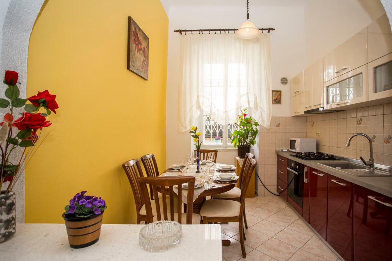 PUY Emanuel Apartman מראה חיצוני תמונה