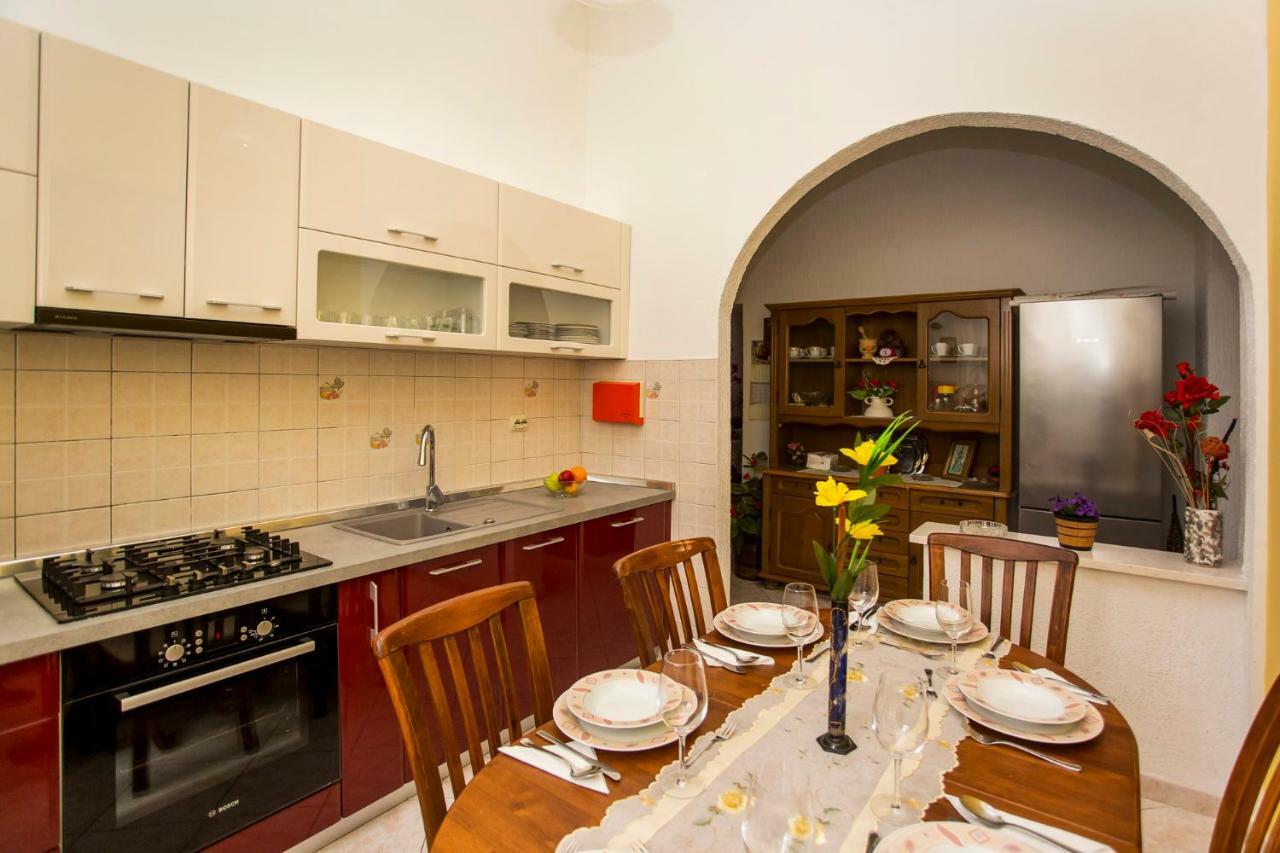 PUY Emanuel Apartman מראה חיצוני תמונה