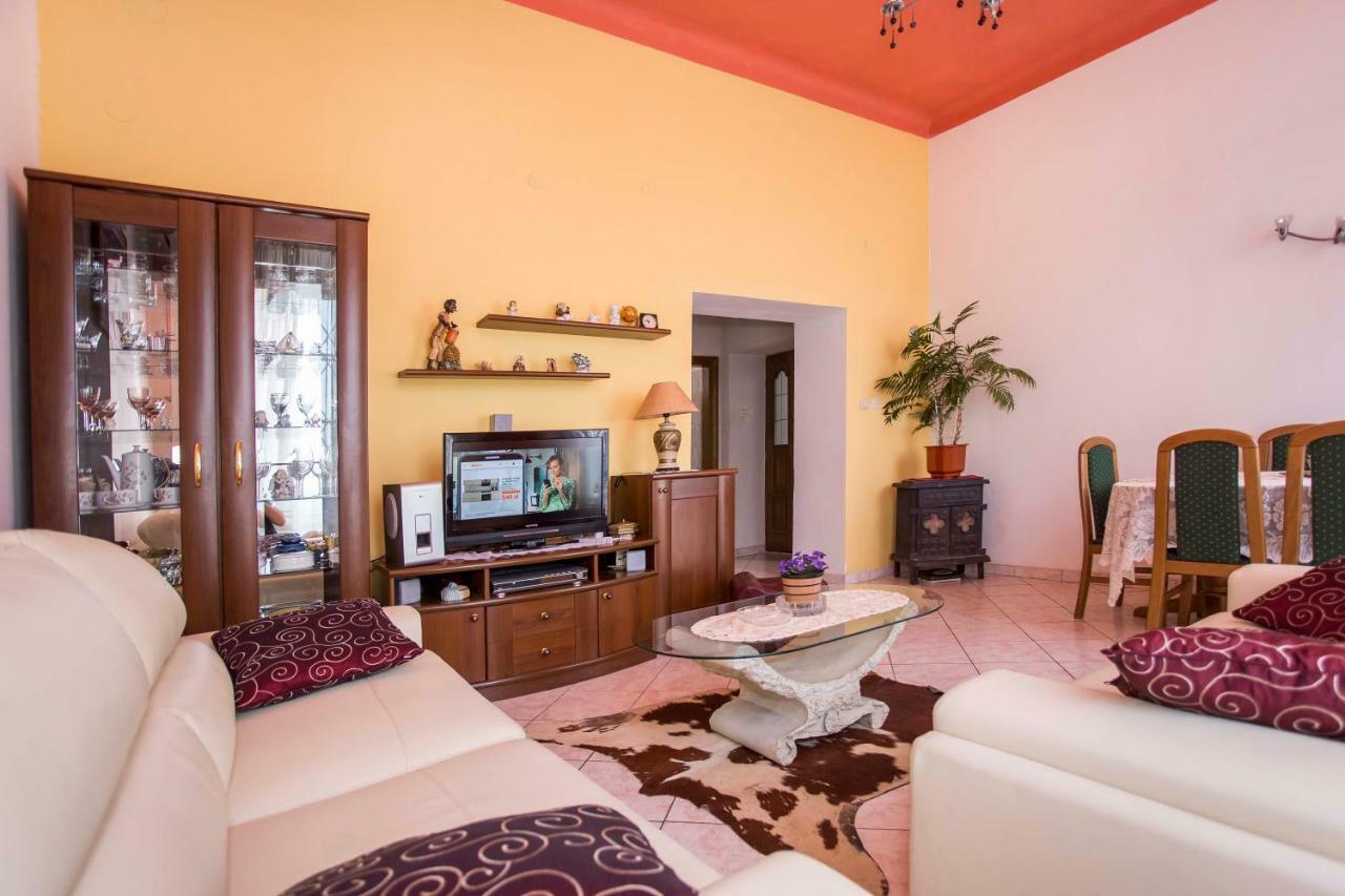 PUY Emanuel Apartman מראה חיצוני תמונה